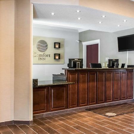 Comfort Inn Lancaster County Columbia Exterior photo